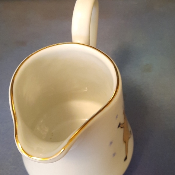 Merry Brite Milk Creamer Reindeer - Picture 5 of 6